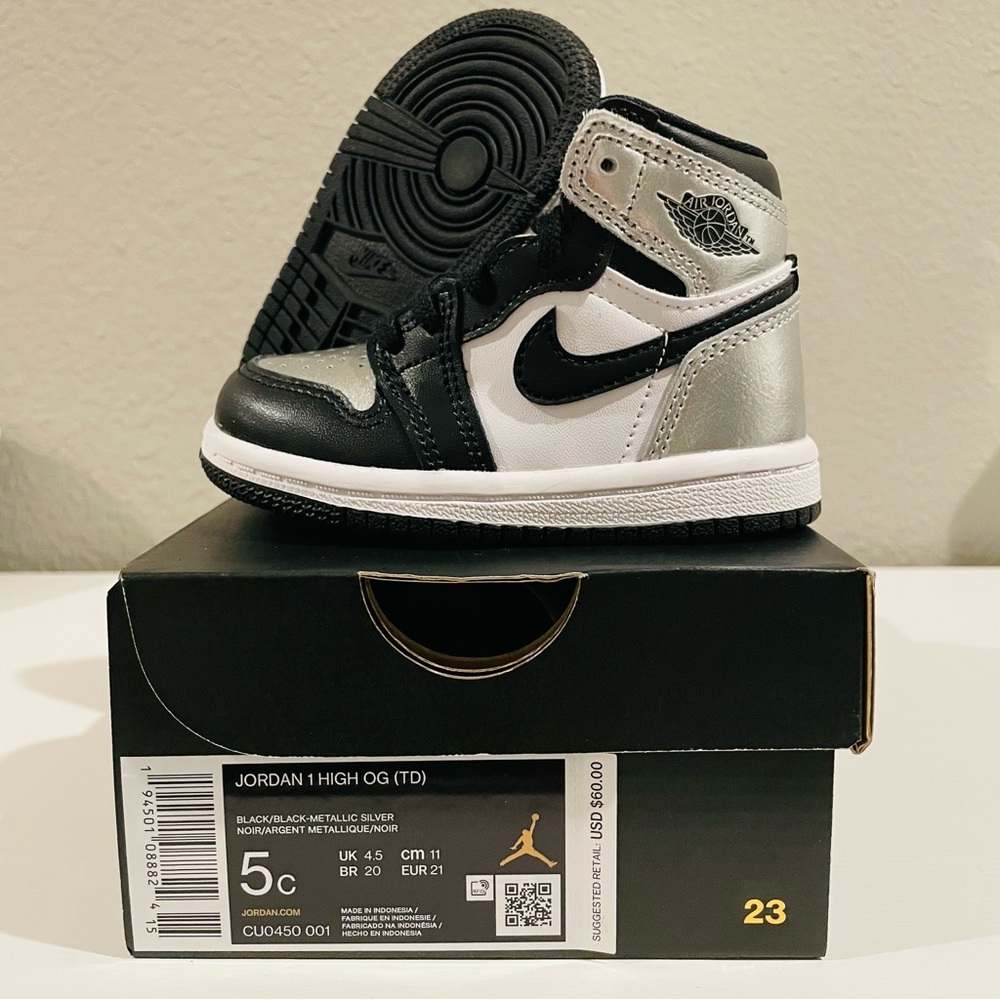Jordan 1 High OG (TD), Size 5, Black Metallic Silver